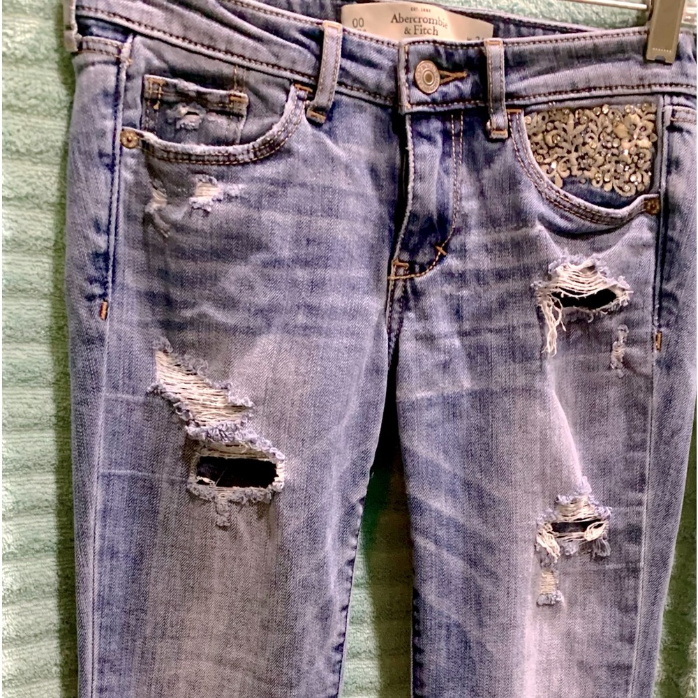 ABERCROMBIE AND FITCH jeans size 24 /00